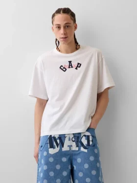 Camiseta con logotipo de corte holgado GAP × Awake Ny