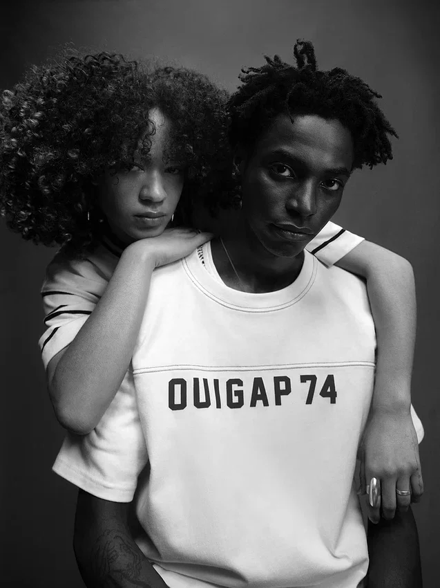 Camiseta corta de jersey grueso con logotipo de Ouigap