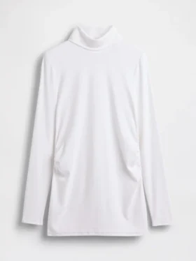 Camiseta de cuello alto premamá moderna