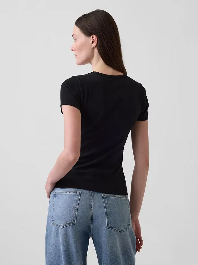 Camiseta de cuello redondo con punto pointelle