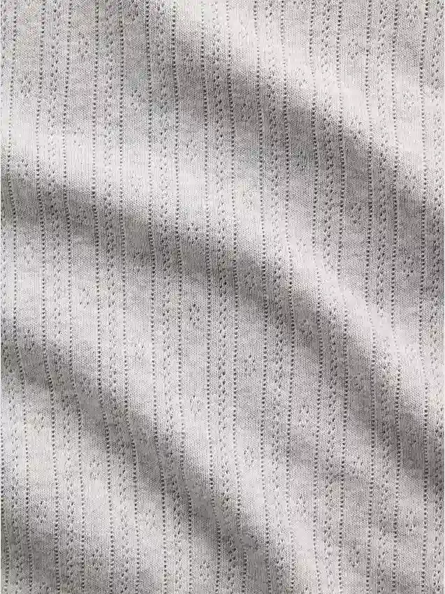 Camiseta de cuello redondo con punto pointelle