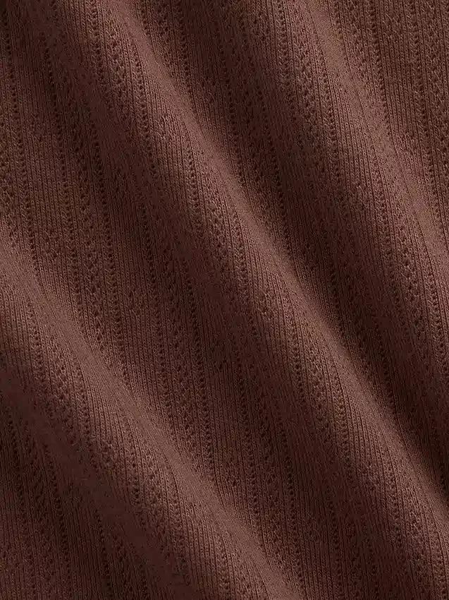 Camiseta de cuello redondo con punto pointelle
