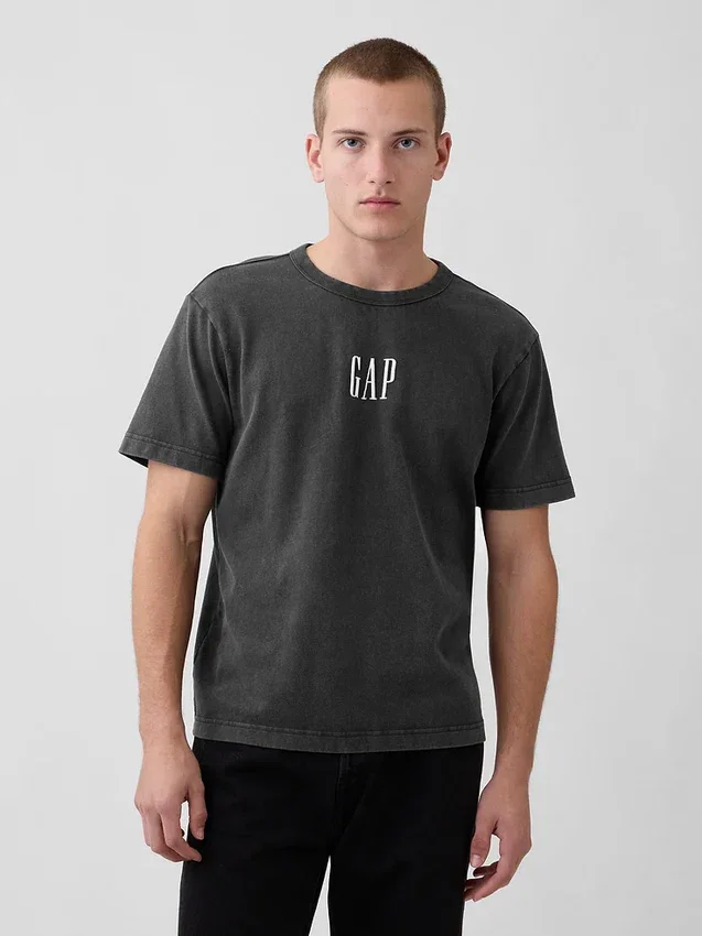 Camiseta de peso grueso con logo y corte holgado