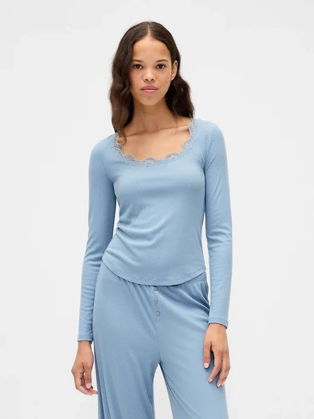 Camiseta de pijama con ribete de encaje y patrón de mini acanalado