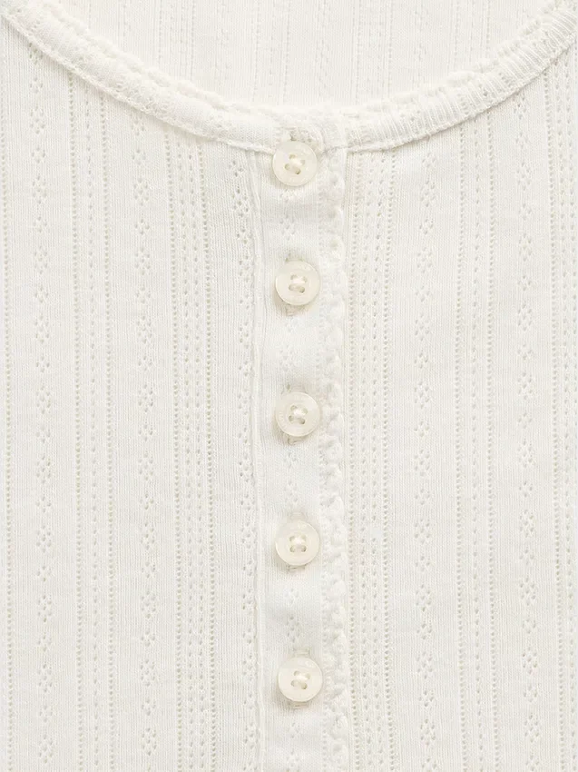 Camiseta de pijama Henley de punto calado de GAP × Summer Fridays