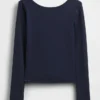 Camiseta GapFit Smooth con cuello barco
