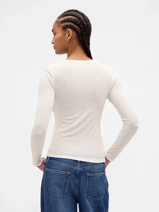 Camiseta Henley de canalé transparente