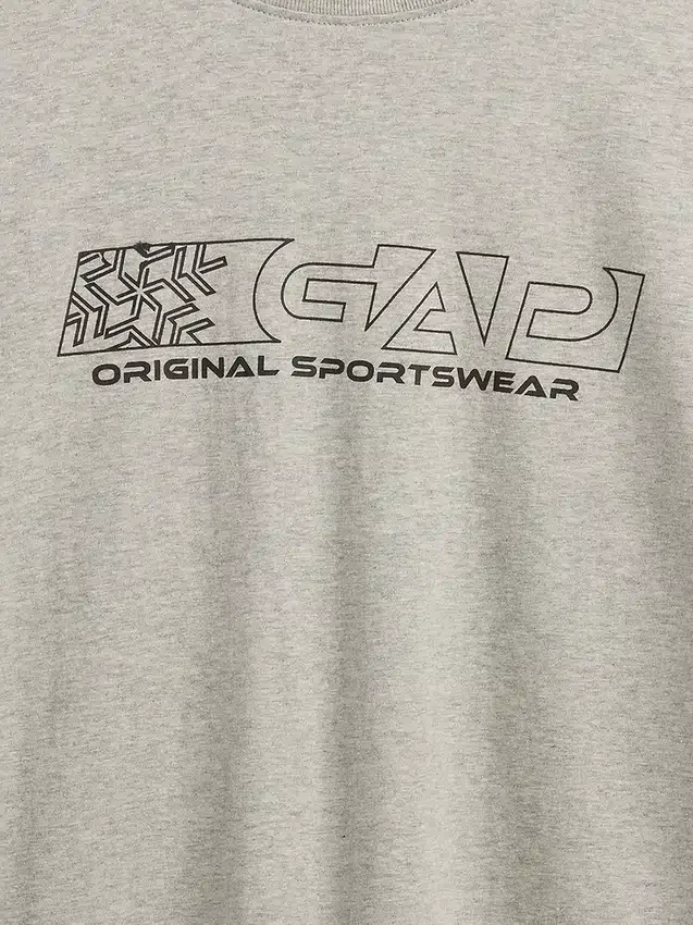 Camiseta infantil 2 en 1 con logotipo estampado