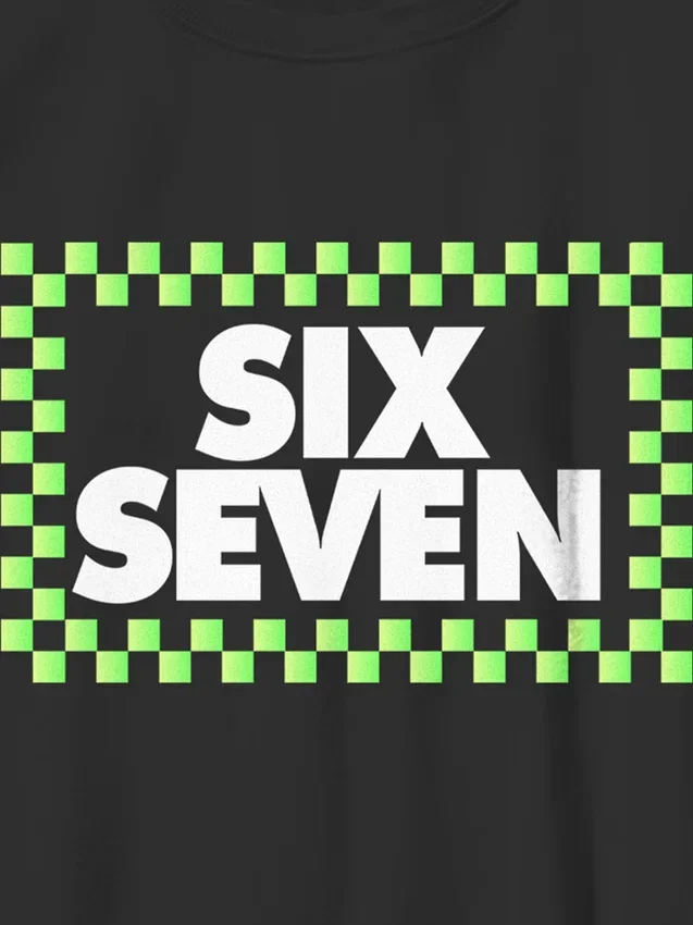Camiseta infantil con estampado a cuadros «Six Seven»