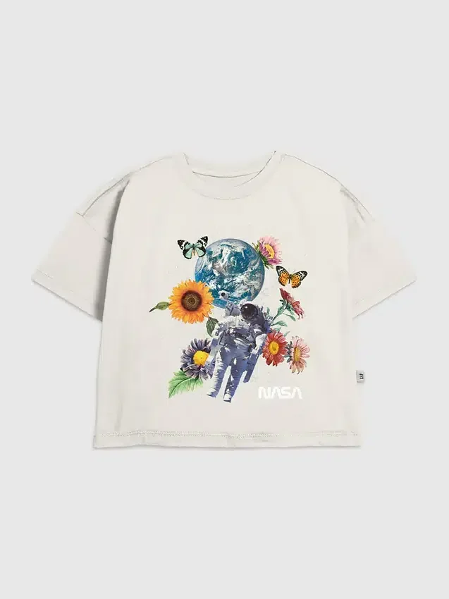 Camiseta infantil con estampado floral espacial de la NASA