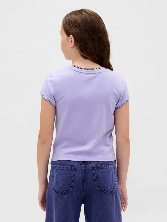 Camiseta infantil con estampado «La pesadilla antes de Navidad» de Tim Burton, de GAP × Disney, con corte entallado