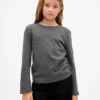 Camiseta infantil con fruncidos laterales
