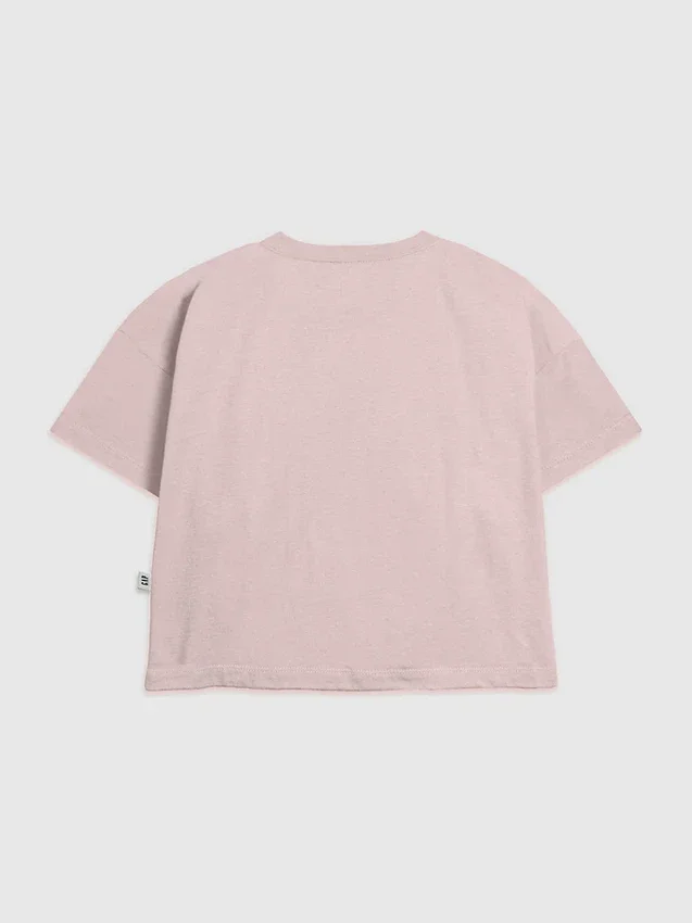 Camiseta infantil con gráfico de la promoción de 2026 y lazo