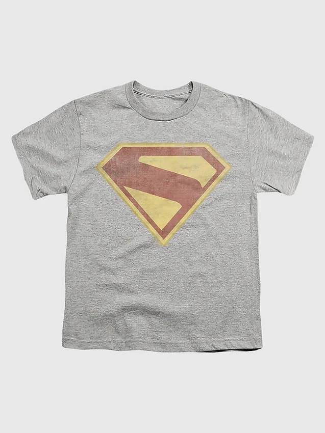Camiseta infantil con gráfico desgastado a todo color del logotipo de Superman 2025