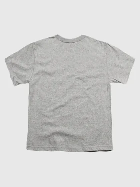 Camiseta infantil con gráfico desgastado a todo color del logotipo de Superman 2025