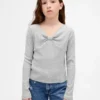 Camiseta infantil con lazo en el cuello