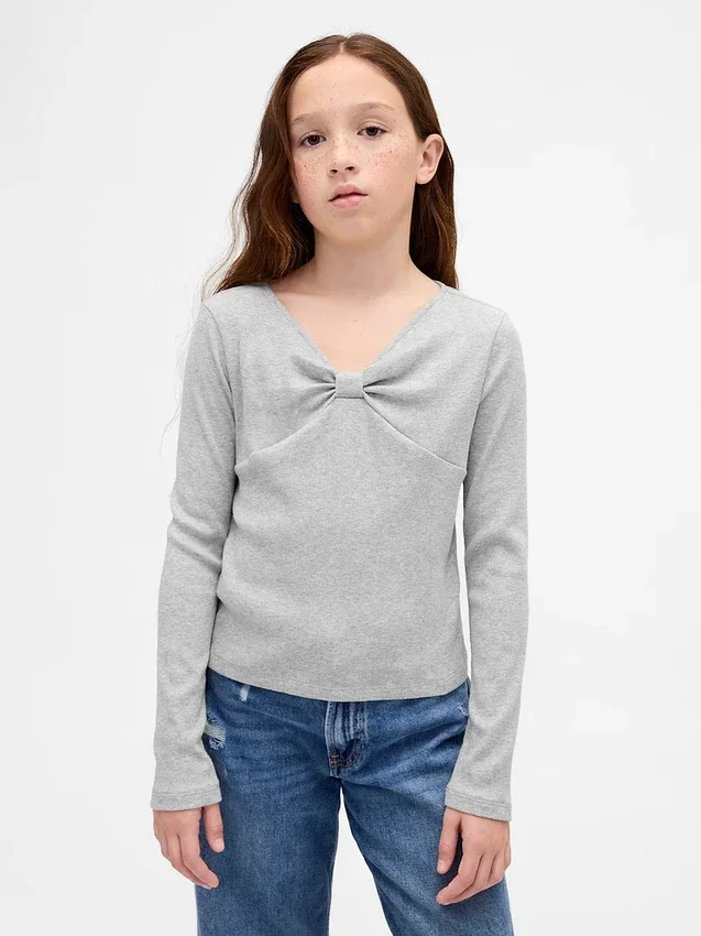 Camiseta infantil con lazo en el cuello