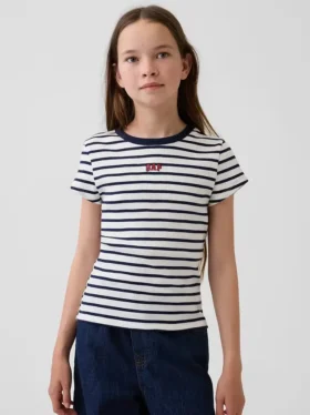 Camiseta infantil de canalé con bordados