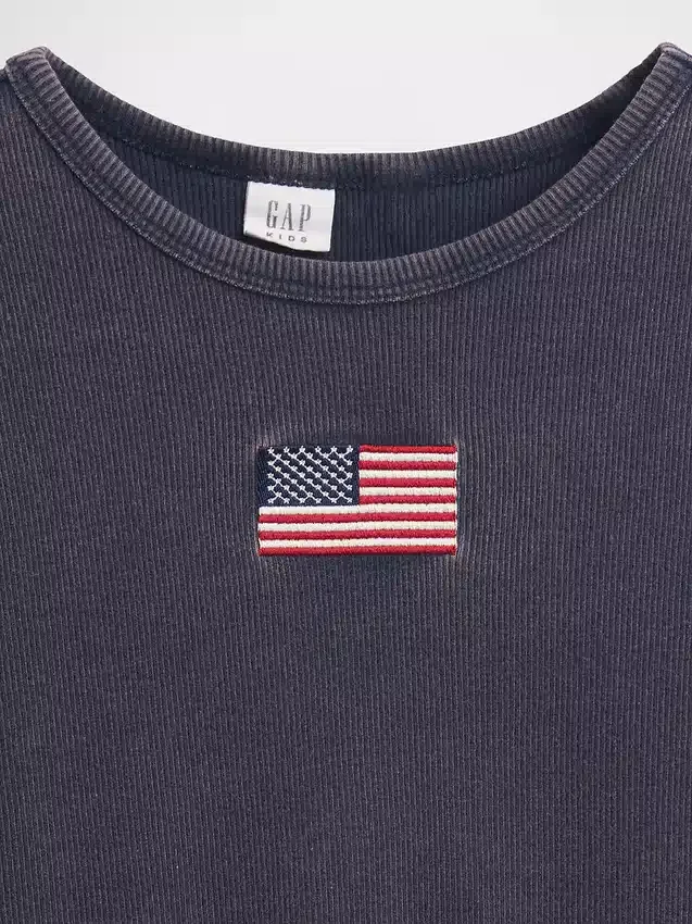 Camiseta infantil de canalé con bordados