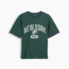 Camiseta infantil de corte holgado con estampado «New York» y cuello y puños de color contrastado