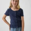 Camiseta infantil de punto calado acanalado con botones en la parte delantera