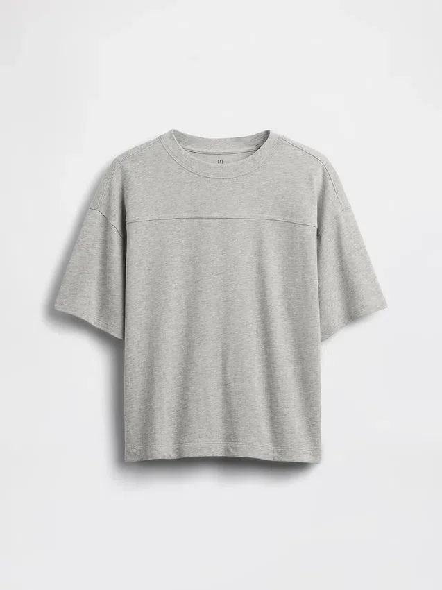 Camiseta infantil de punto grueso con costuras