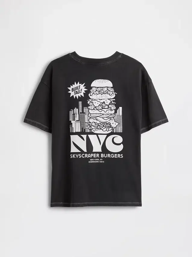Camiseta infantil holgada con estampado