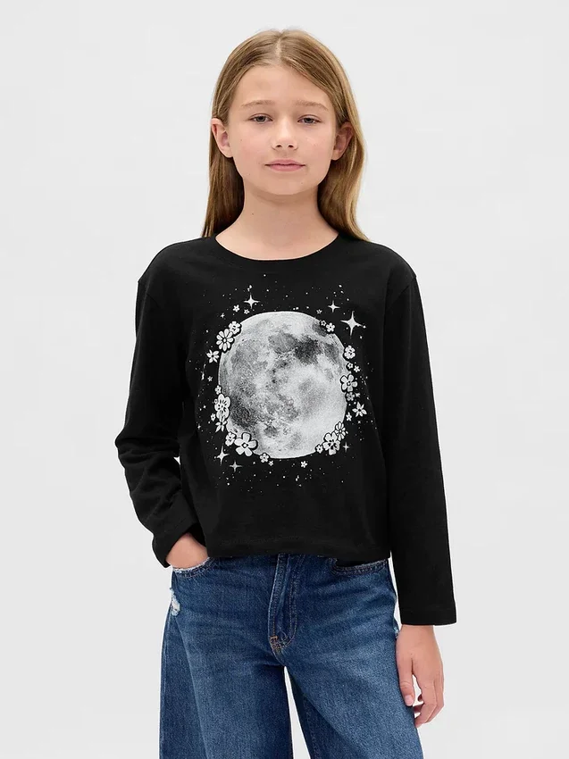 Camiseta infantil holgada con estampado gráfico