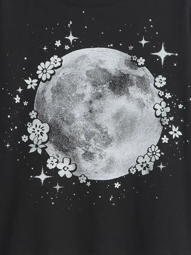 Camiseta infantil holgada con estampado gráfico