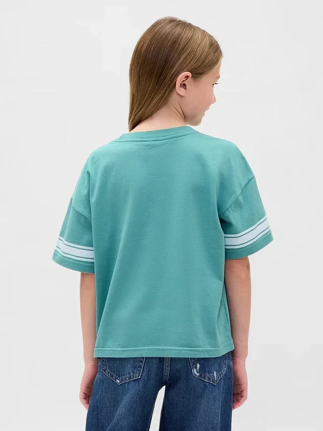 Camiseta infantil oversize con estampado