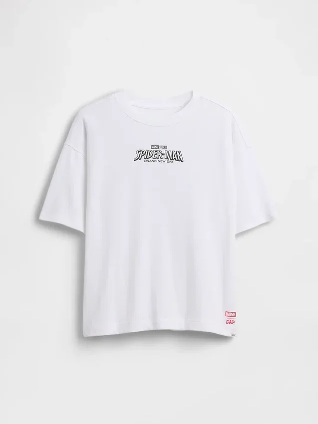 Camiseta infantil oversize con estampado de Marvel