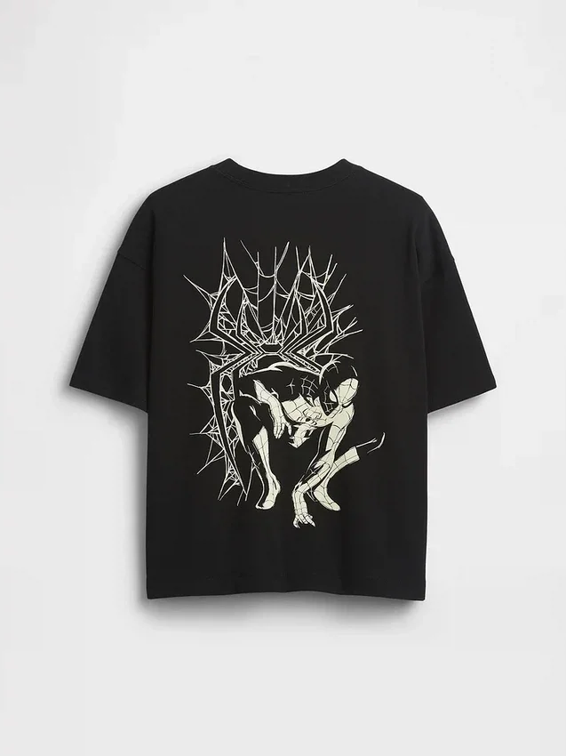 Camiseta infantil oversize con estampado de Marvel