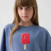 Camiseta infantil oversize de corte cuadrado con estampado gráfico