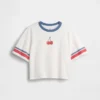 Camiseta infantil oversize de corte cuadrado con estampado gráfico