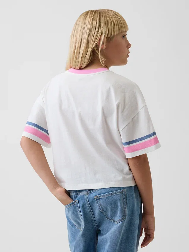 Camiseta infantil oversize de corte cuadrado con estampado gráfico