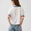 Camiseta infantil oversize de corte cuadrado con estampado gráfico