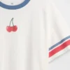 Camiseta infantil oversize de corte cuadrado con estampado gráfico