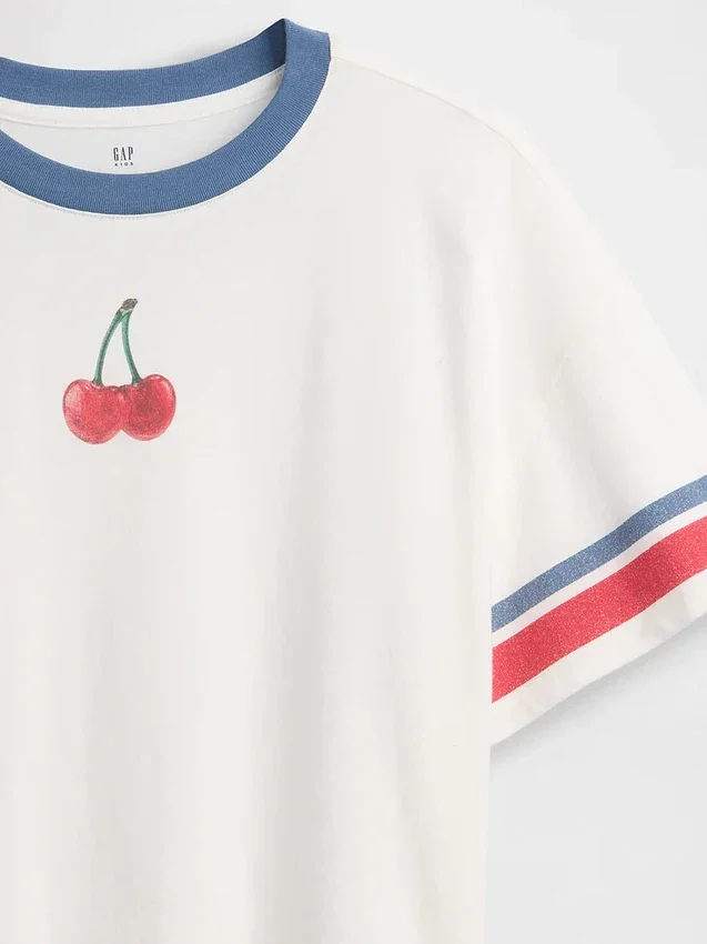 Camiseta infantil oversize de corte cuadrado con estampado gráfico