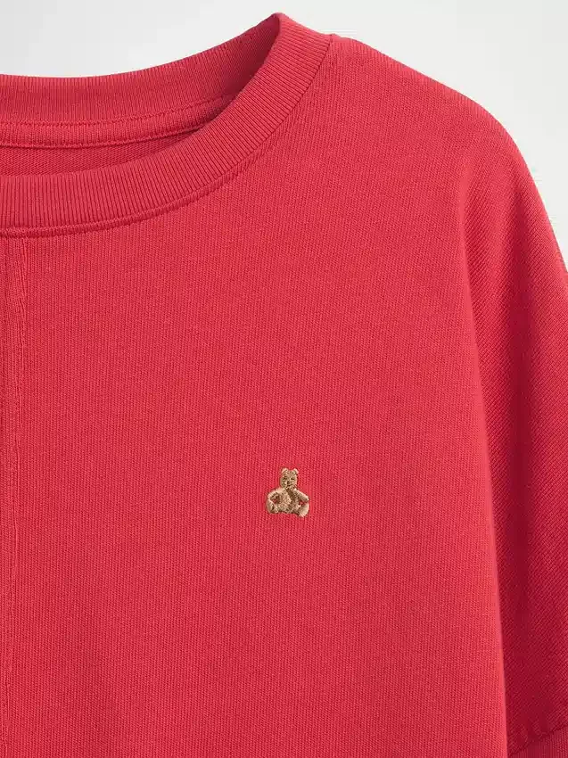 Camiseta infantil oversize de tejido grueso con costuras