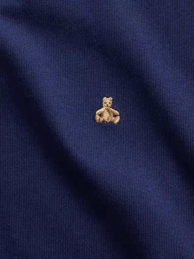 Camiseta infantil oversize de tejido grueso con costuras