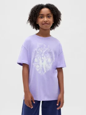 Camiseta infantil oversize tipo túnica con estampado
