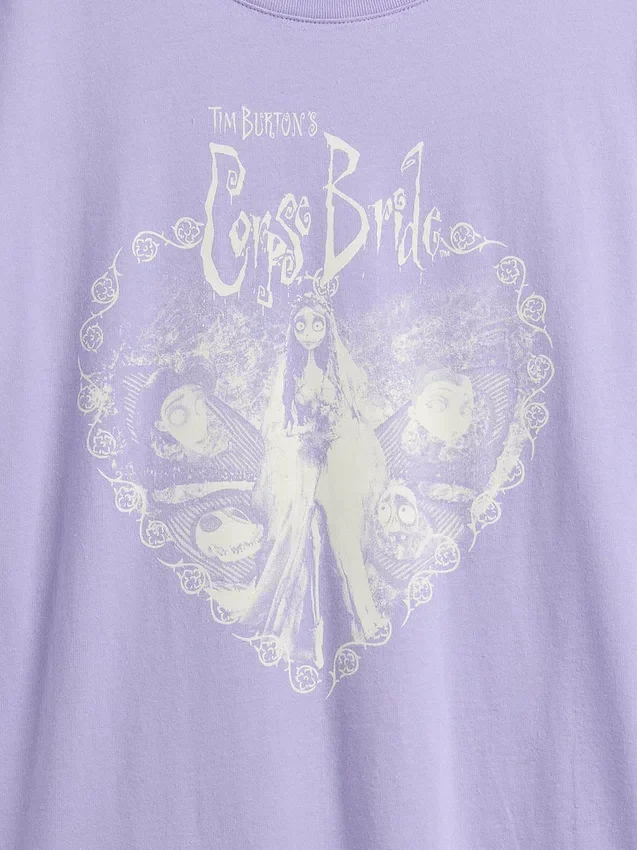 Camiseta infantil oversize tipo túnica con estampado