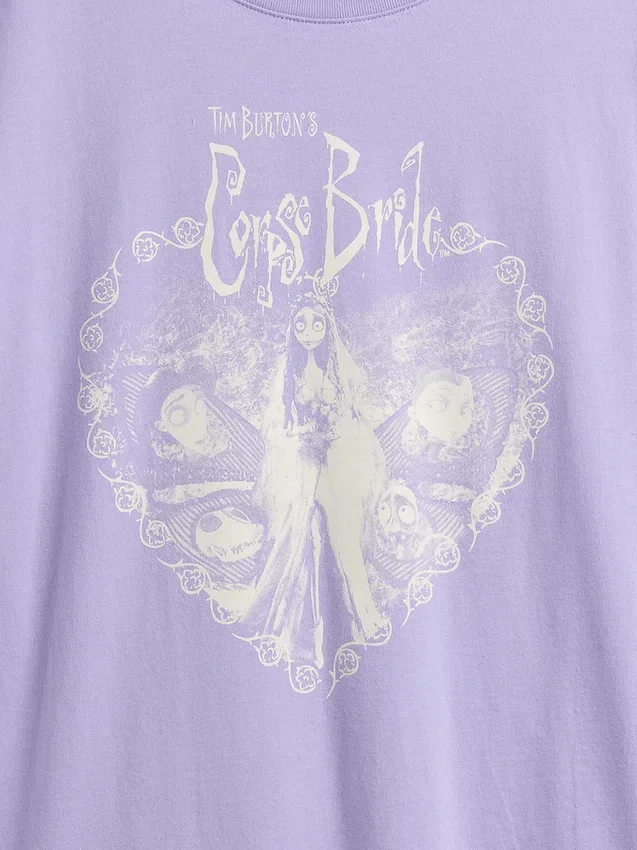 Camiseta infantil oversize tipo túnica con estampado