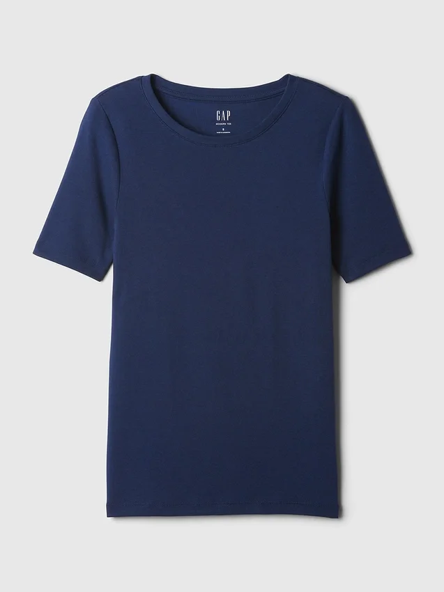 Camiseta moderna de cuello redondo