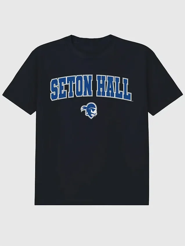 Camiseta negra con el Arch Logo de la Universidad de Seton Hall