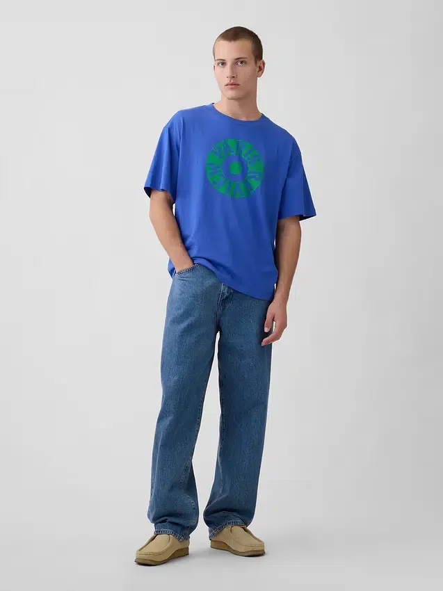 Camiseta oversize con estampado de Robert Indiana