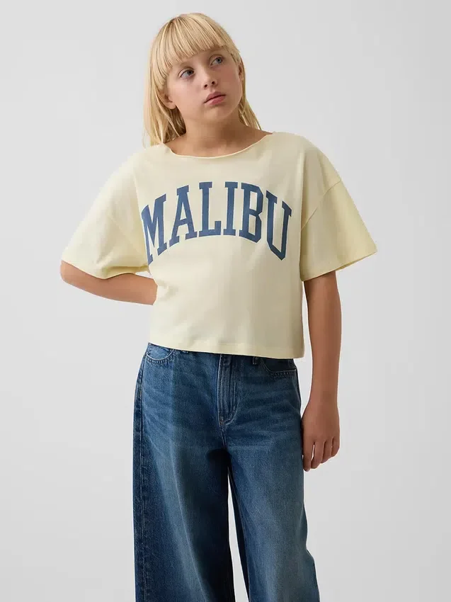 Camiseta oversize de cuello ancho para niño