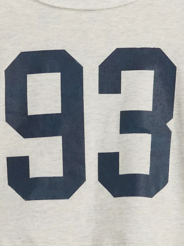Camiseta oversize de cuello ancho para niño