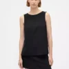 Camiseta sin mangas con cuello barco