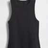 Camiseta sin mangas con cuello halter de punto elástico grueso